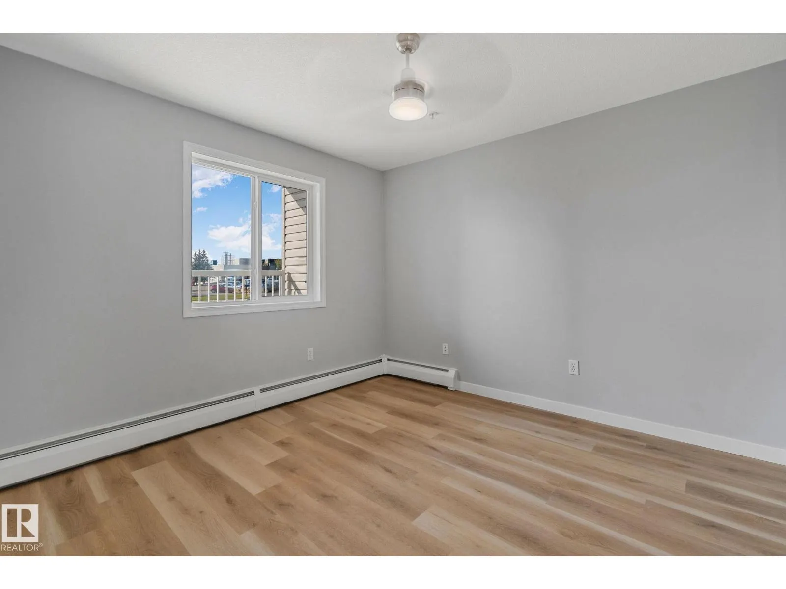 #107 4309 33 ST