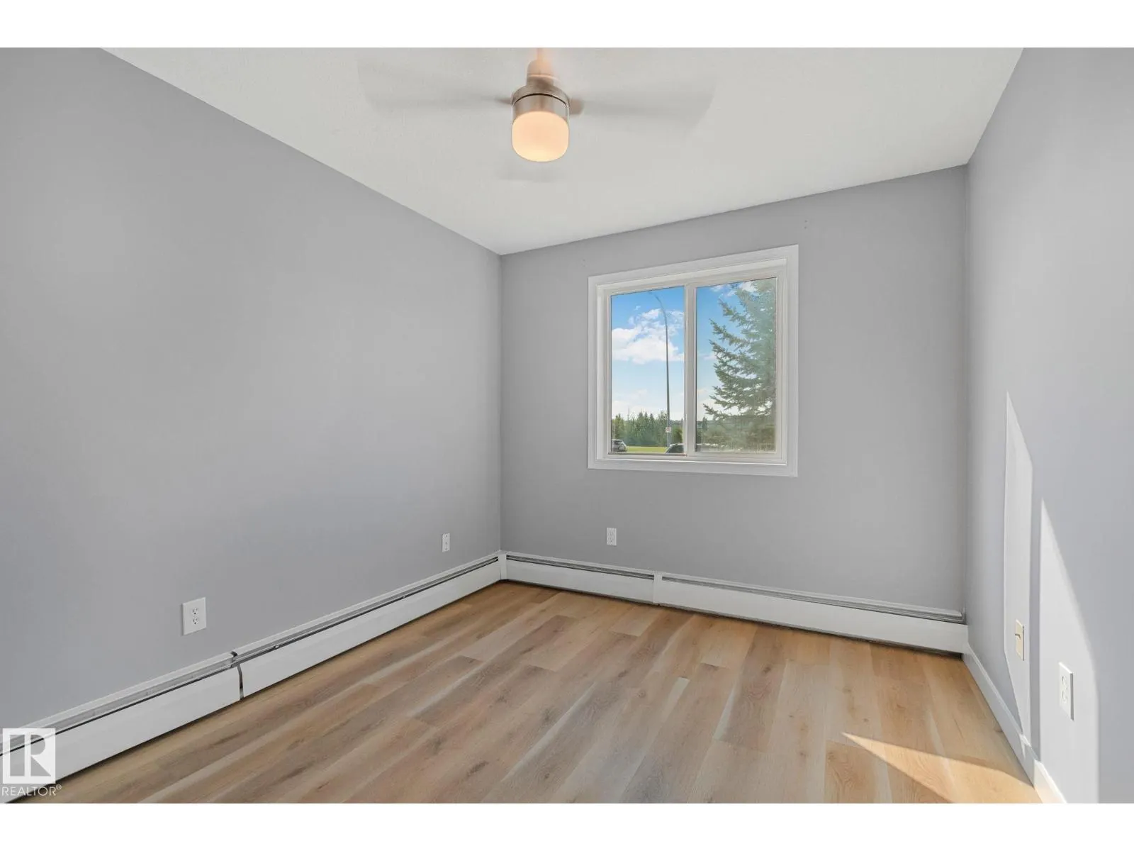 #107 4309 33 ST