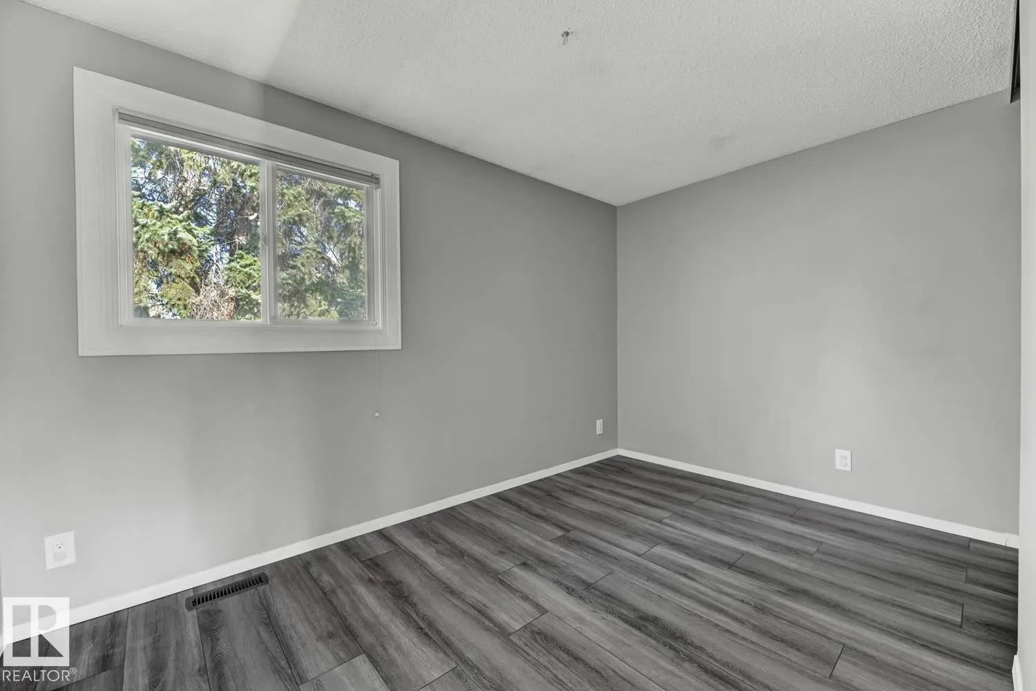 283 RIDGEWOOD TC