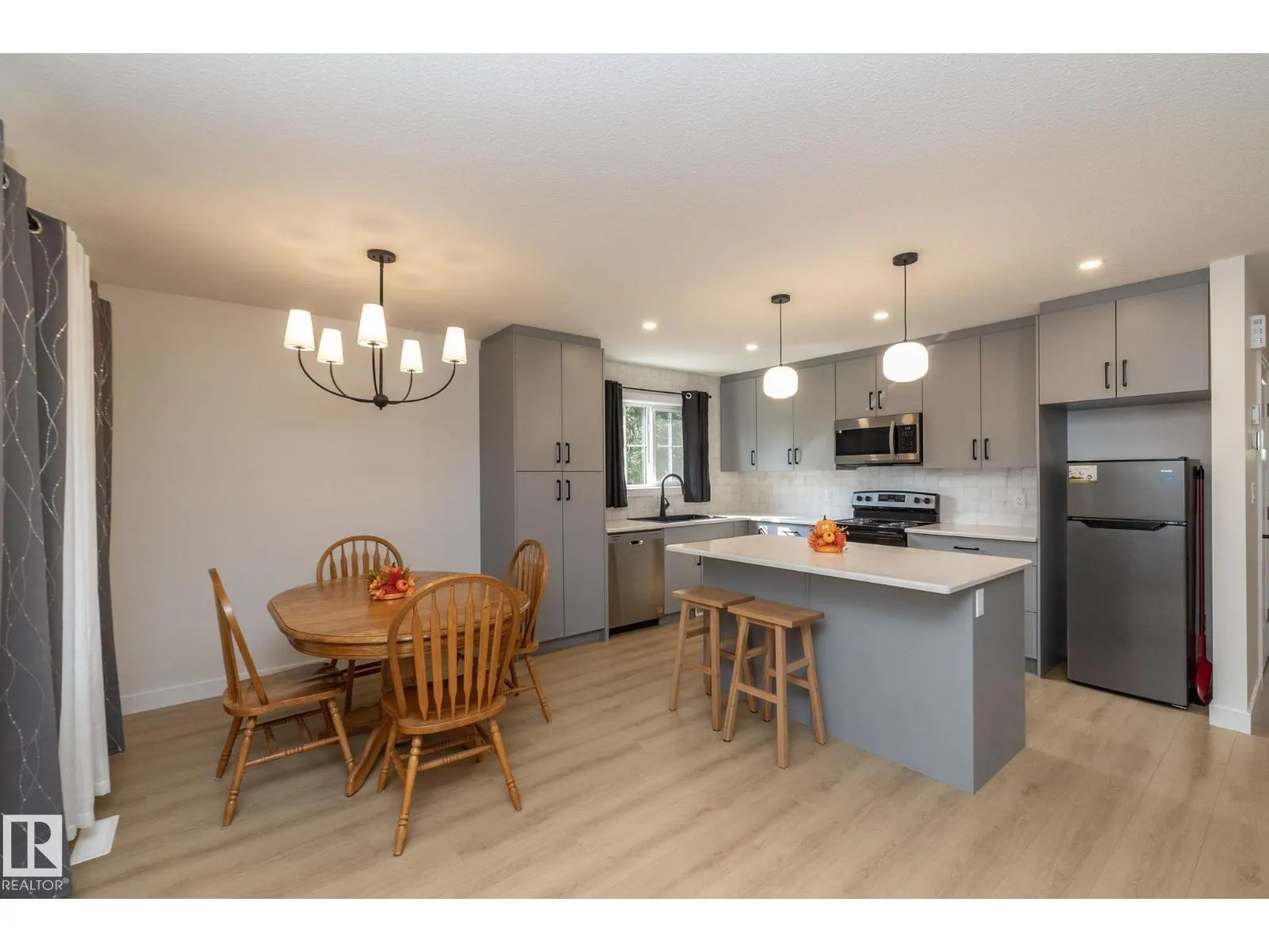 56 BRAZEAU DR