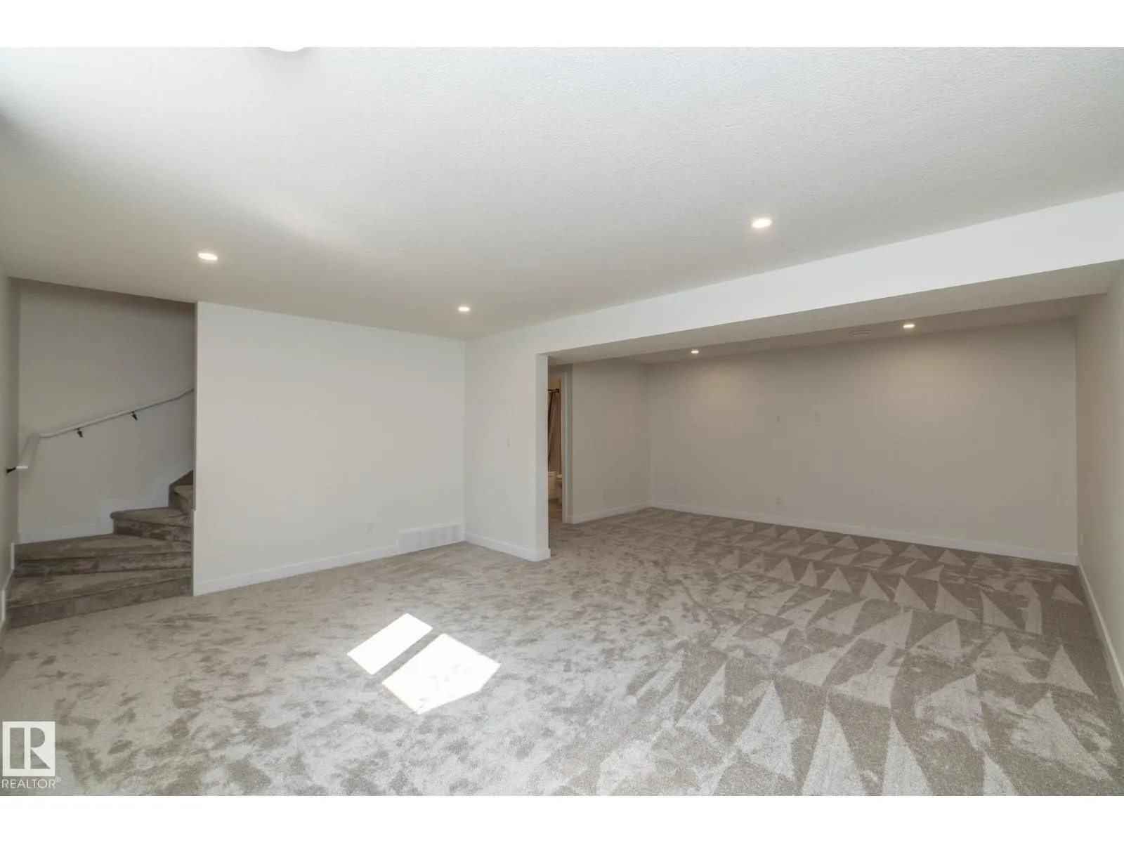 56 BRAZEAU DR