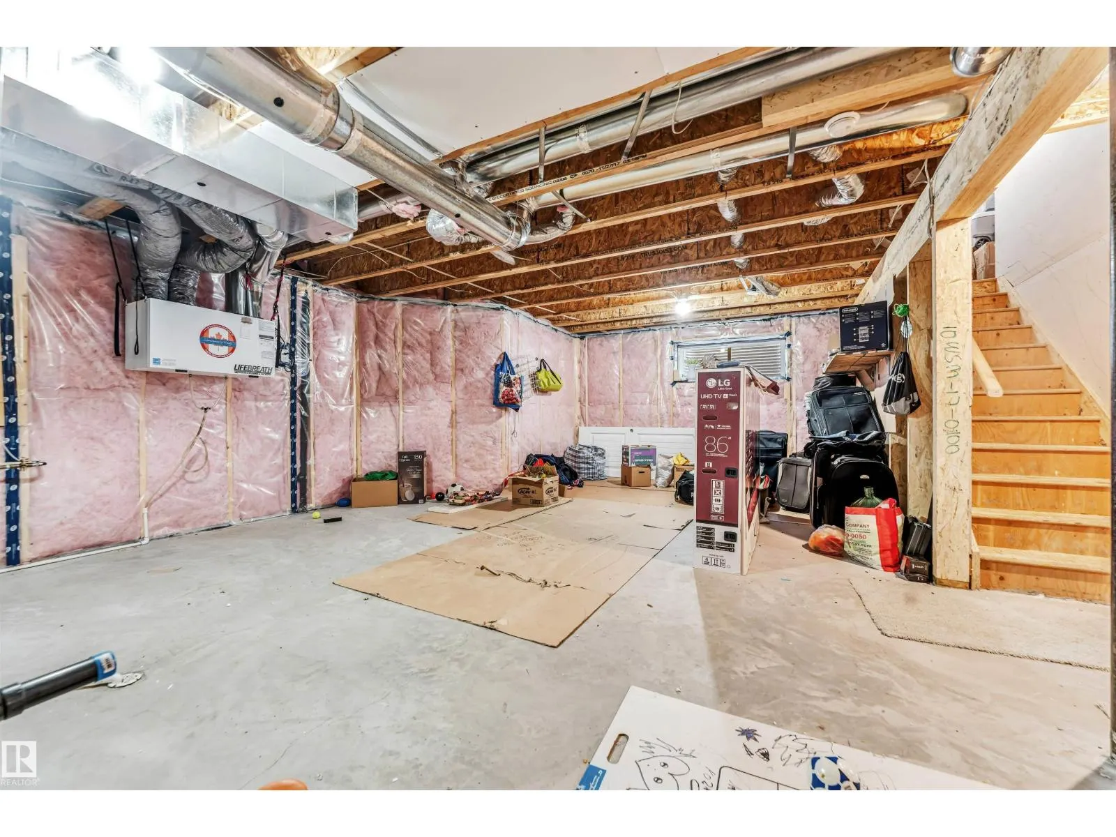 2224 55 ST SW