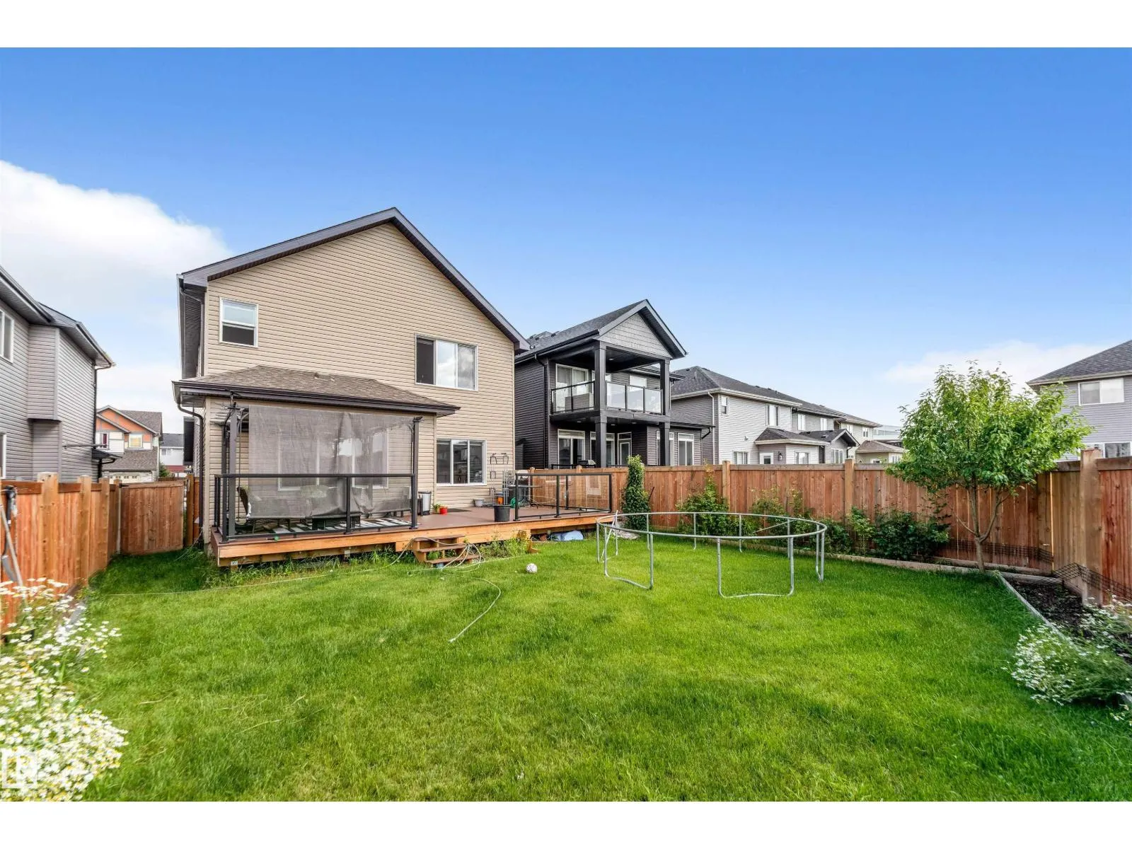 2224 55 ST SW