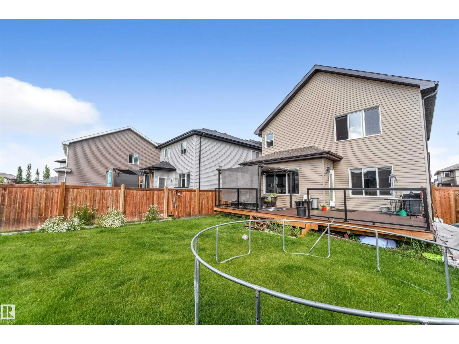 2224 55 ST SW