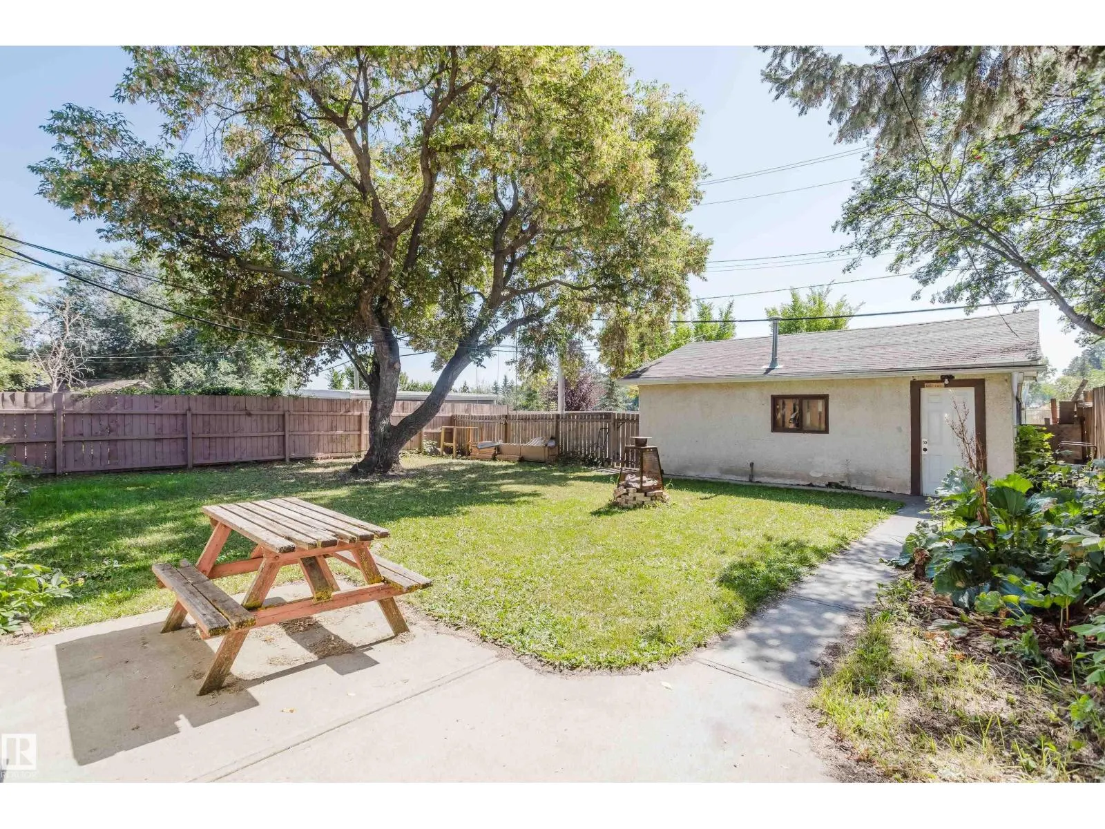 16505 103 AV NW