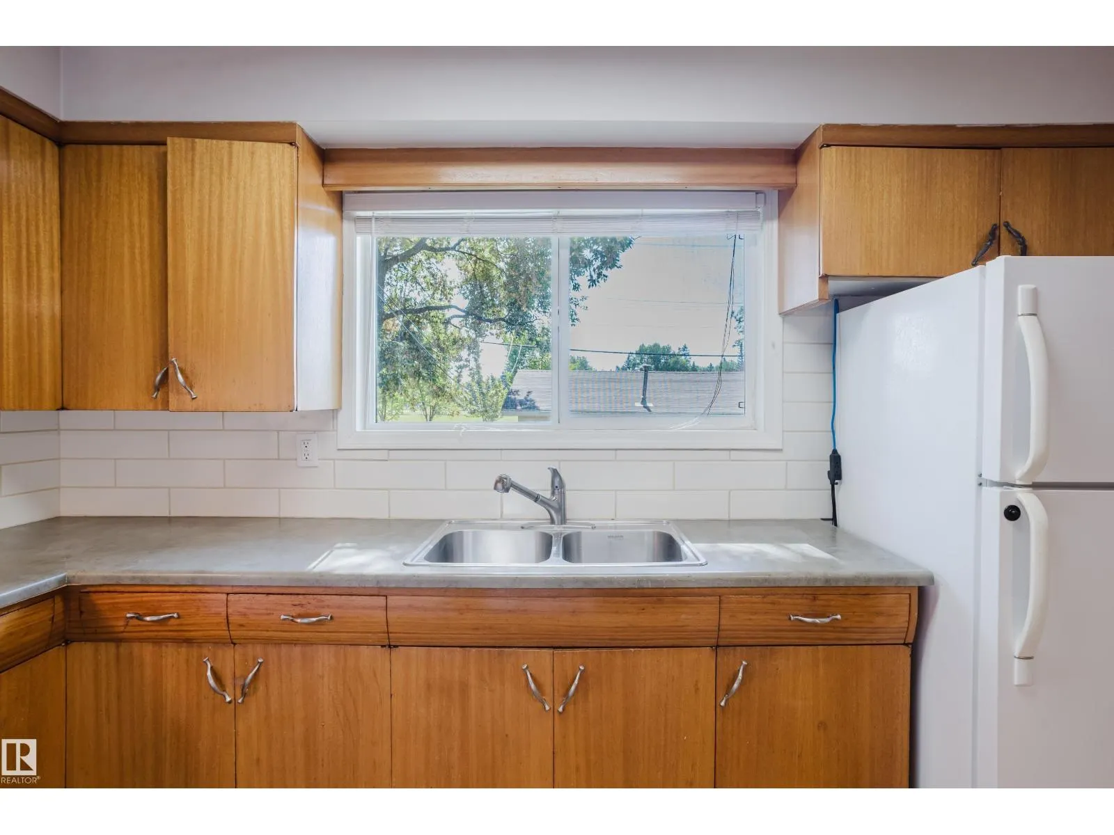 16505 103 AV NW