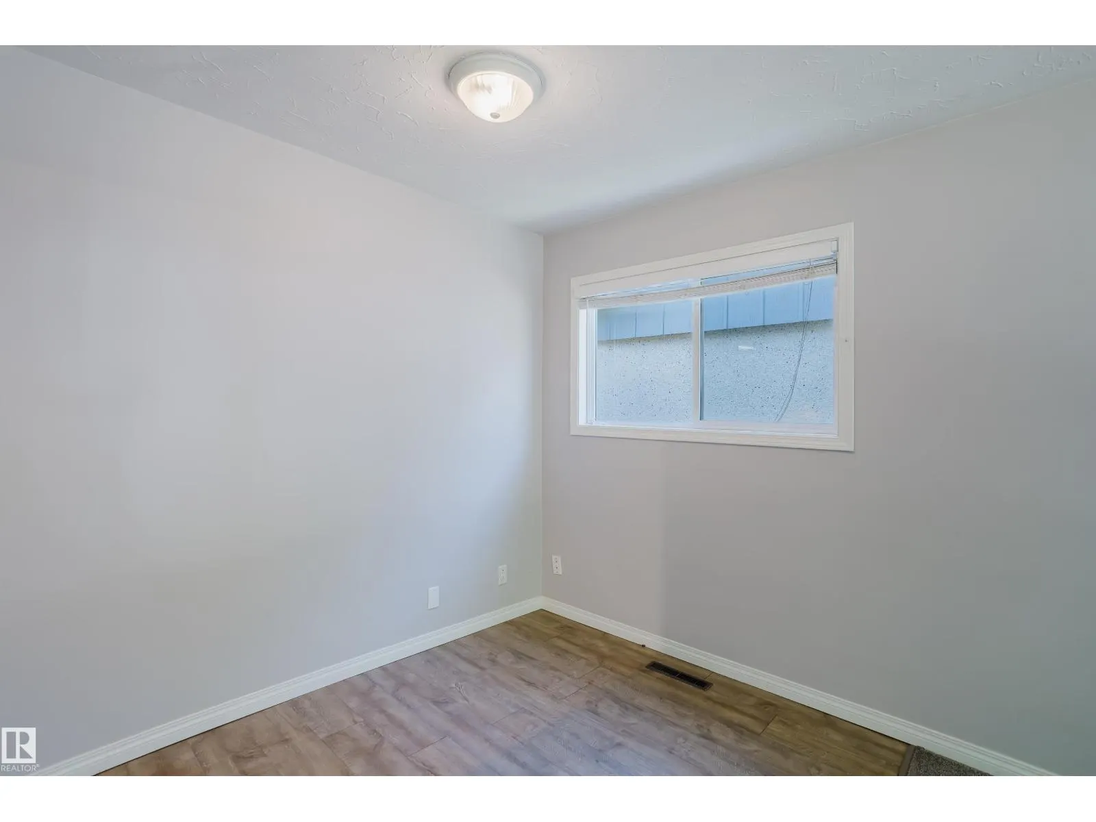 16505 103 AV NW
