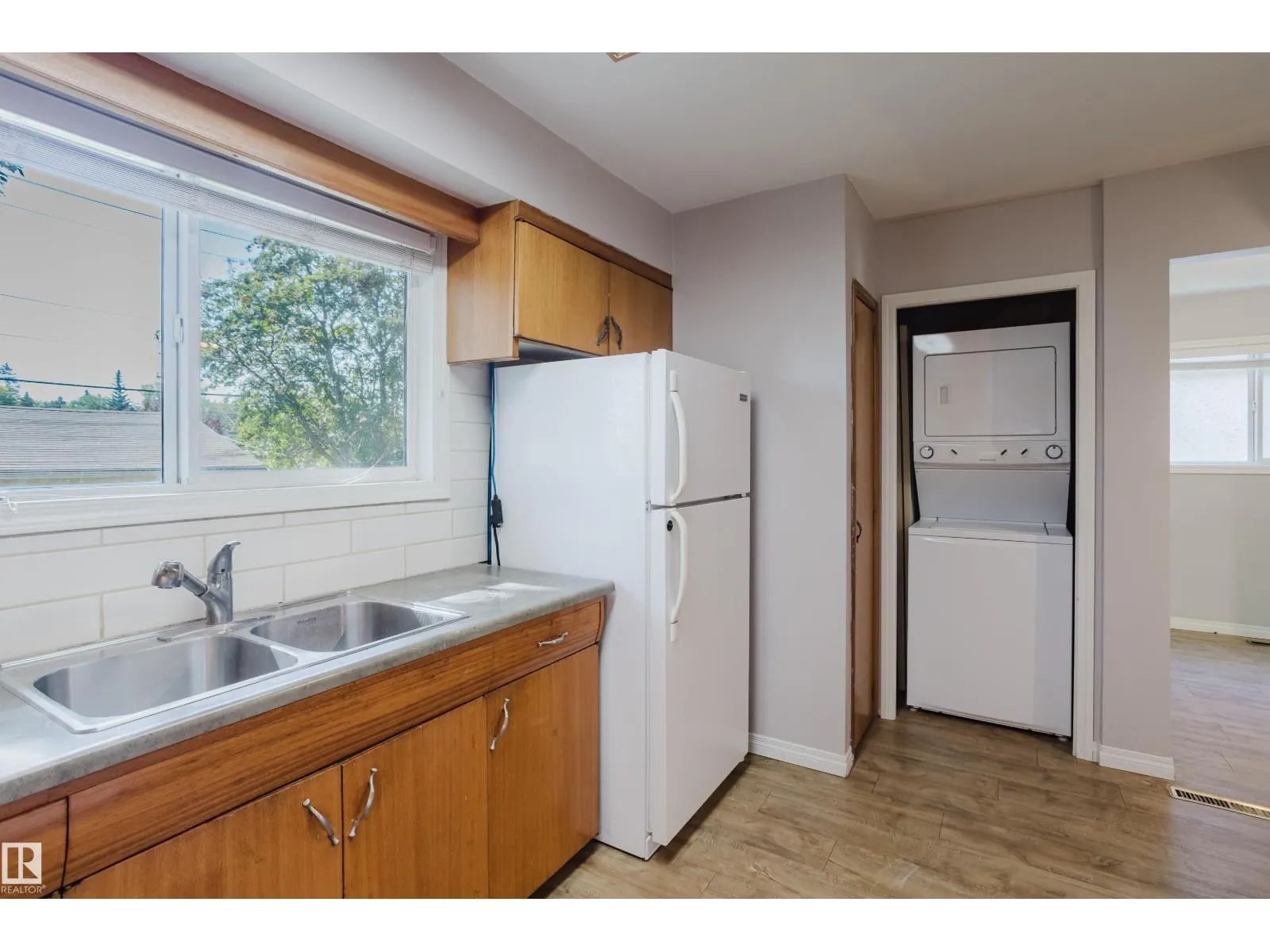 16505 103 AV NW