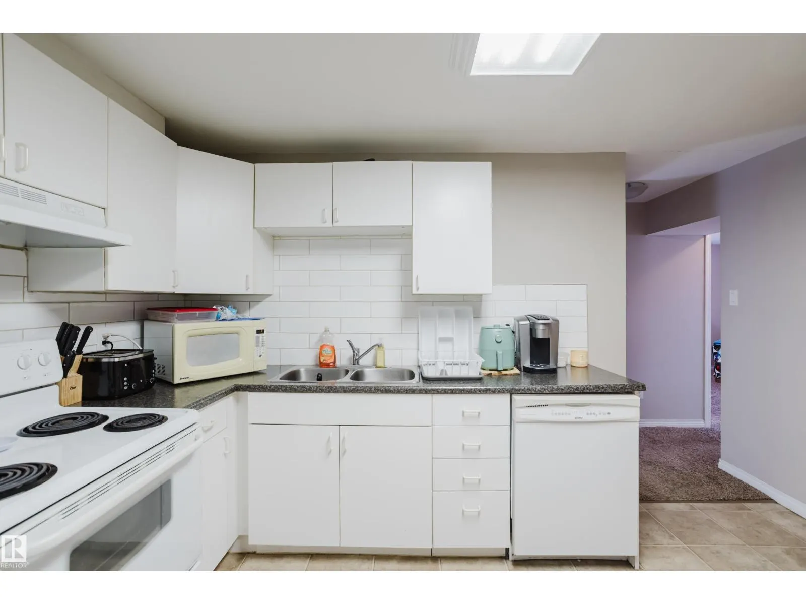 16505 103 AV NW