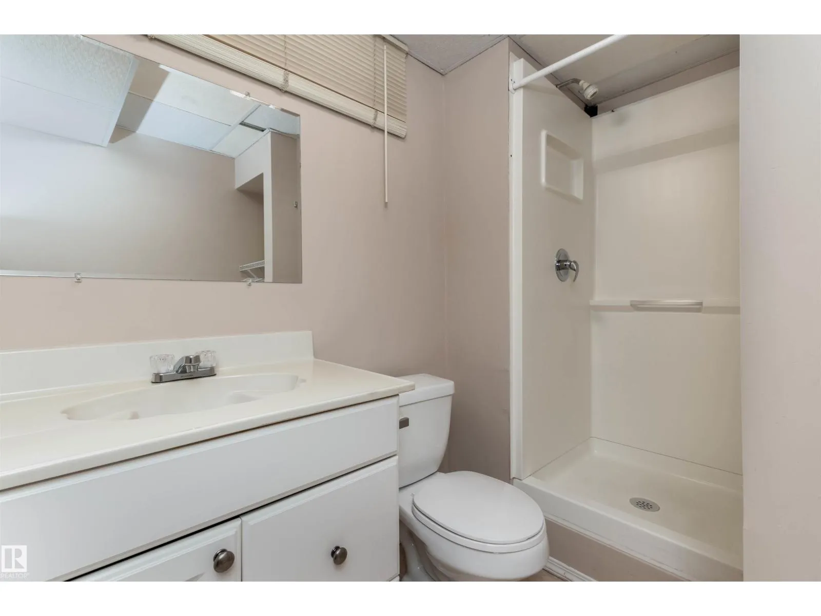9409 173 ST NW
