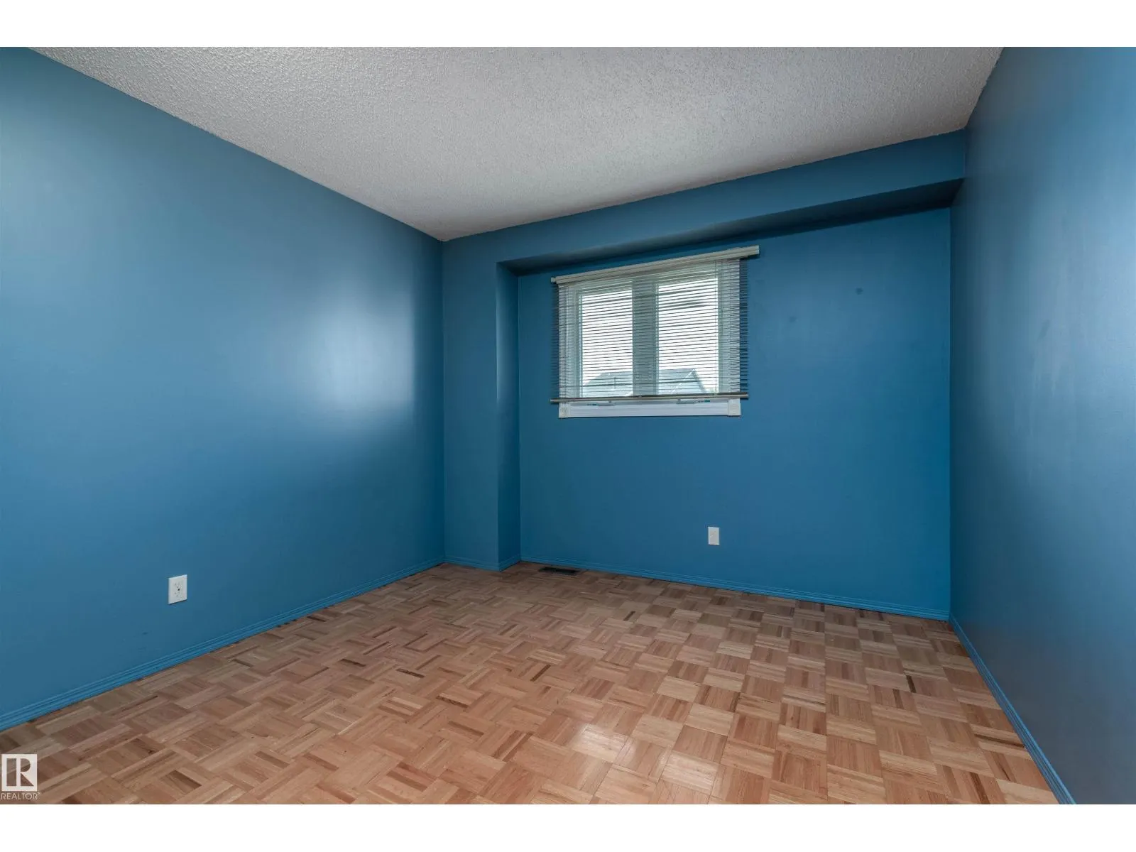 9409 173 ST NW