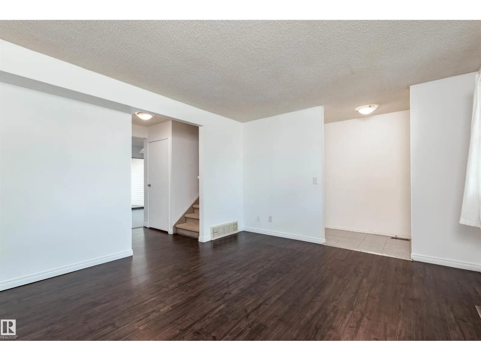 9409 173 ST NW