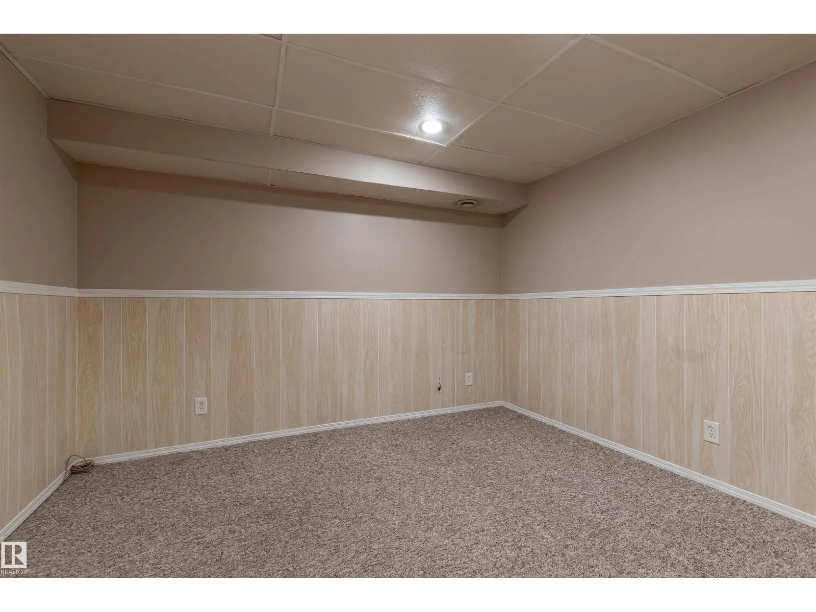 9409 173 ST NW