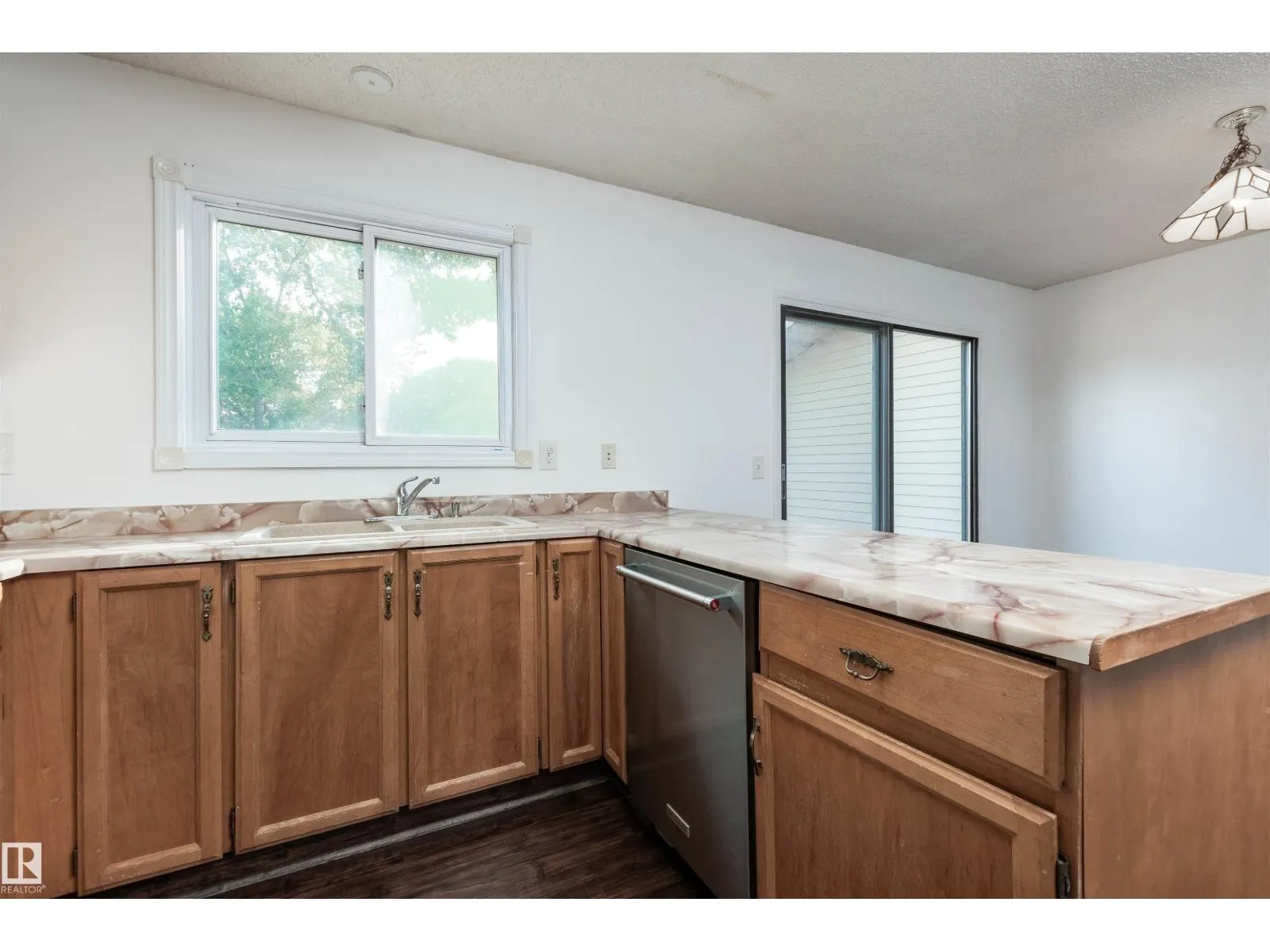 9409 173 ST NW