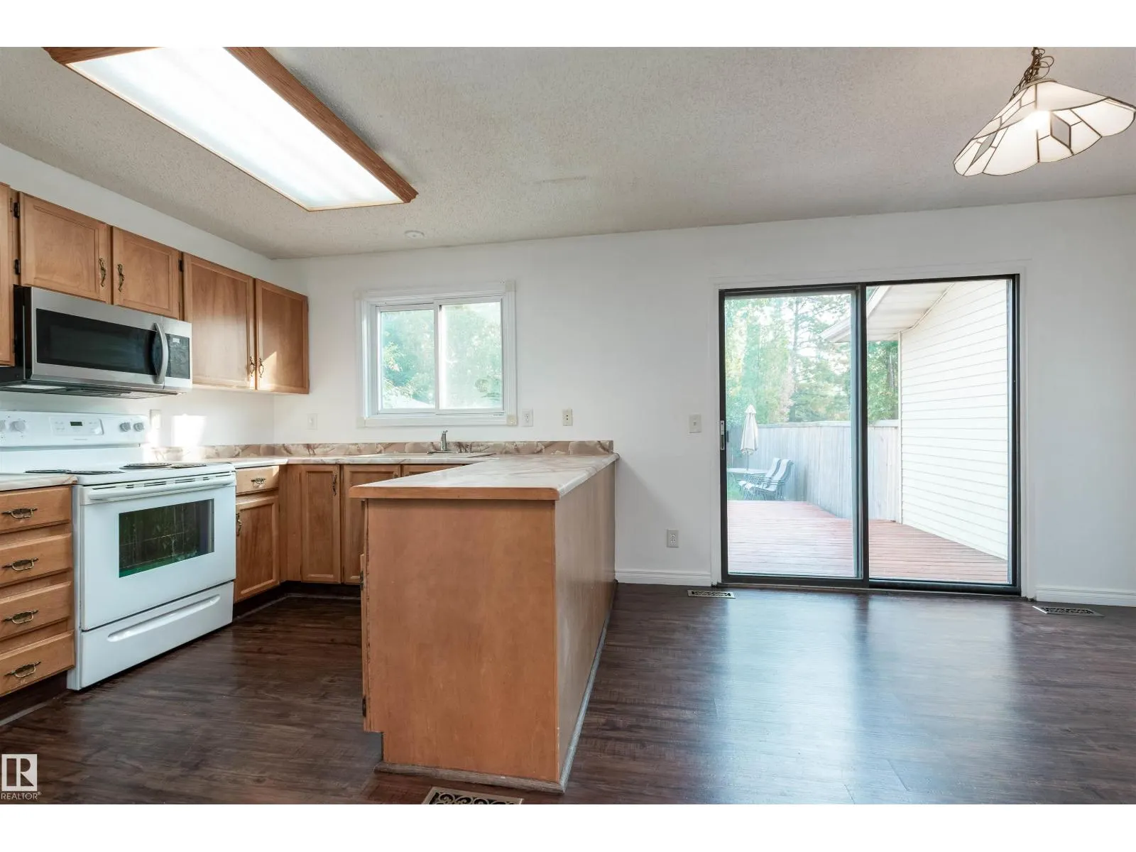 9409 173 ST NW