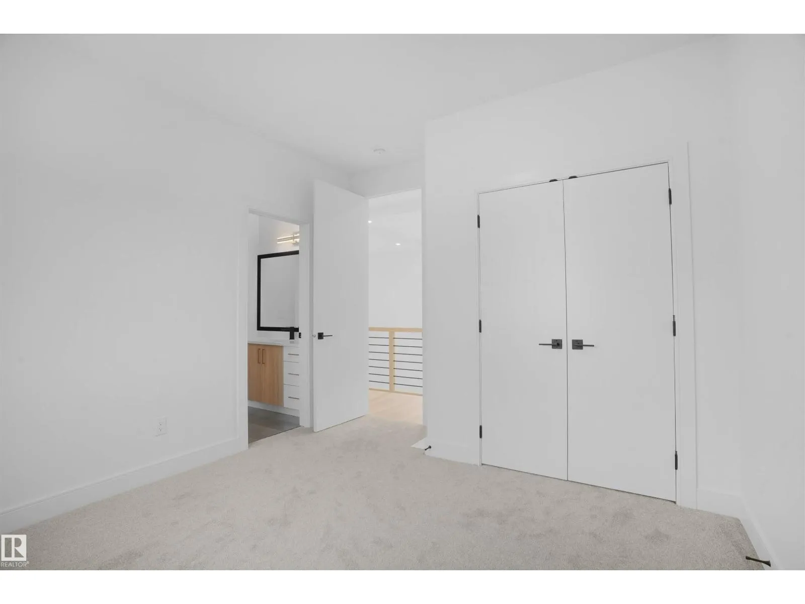 22139 81 AV NW