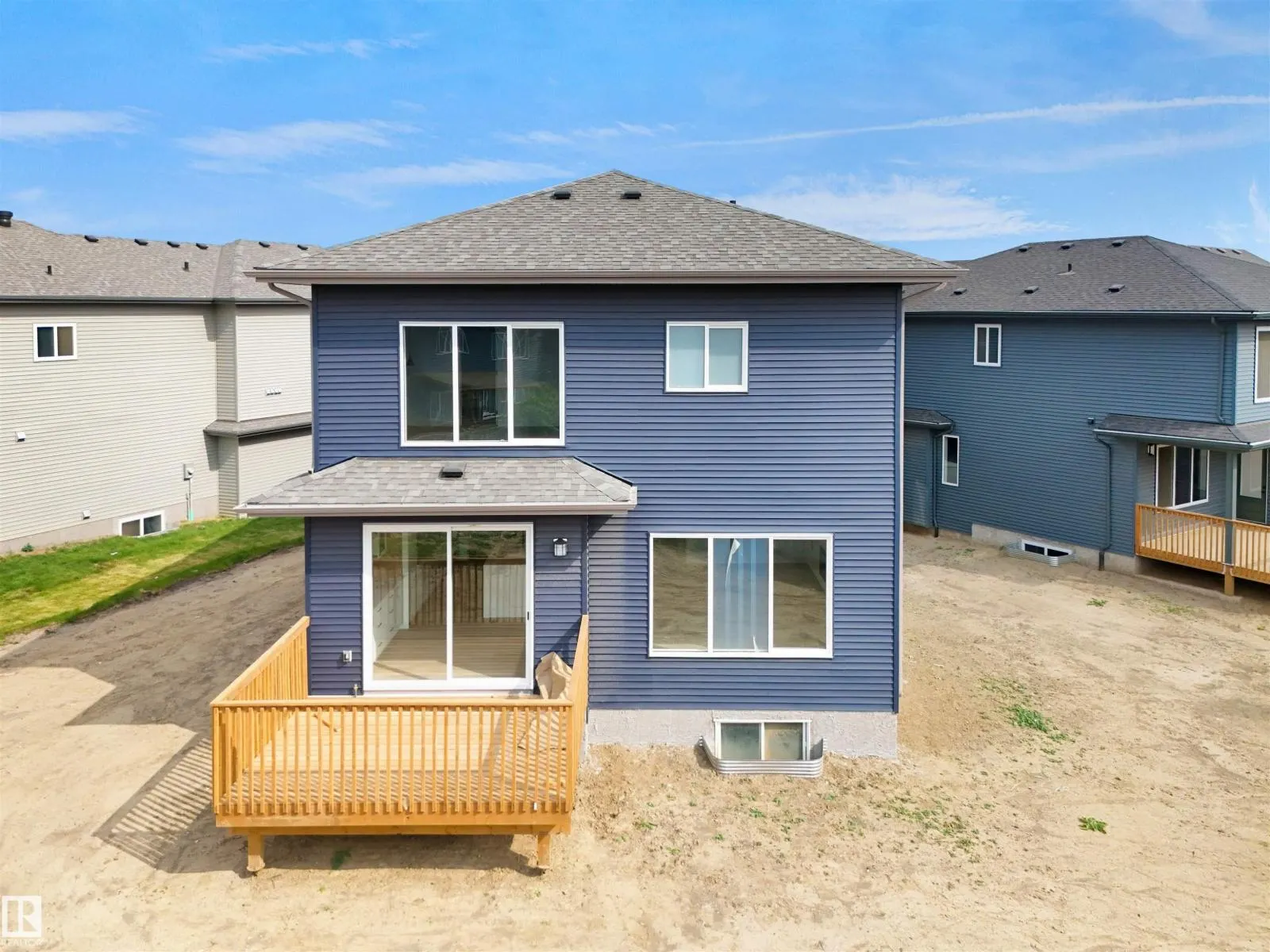 22139 81 AV NW