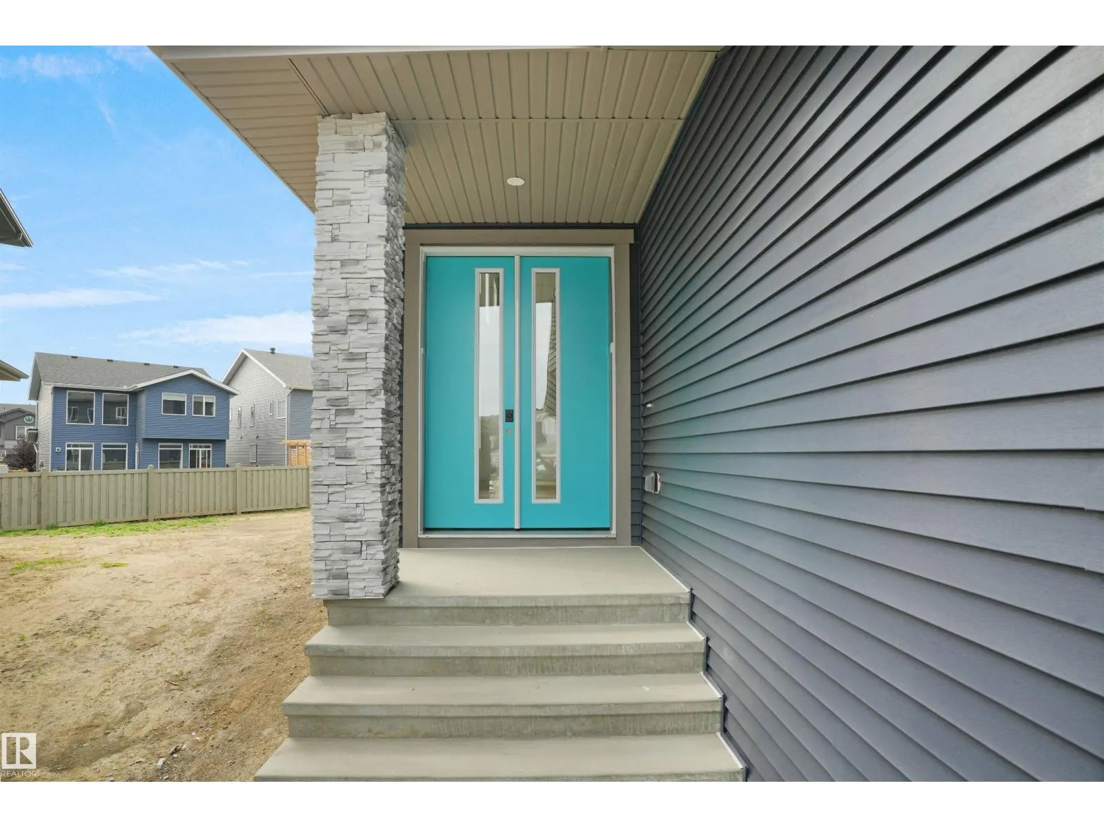 22139 81 AV NW