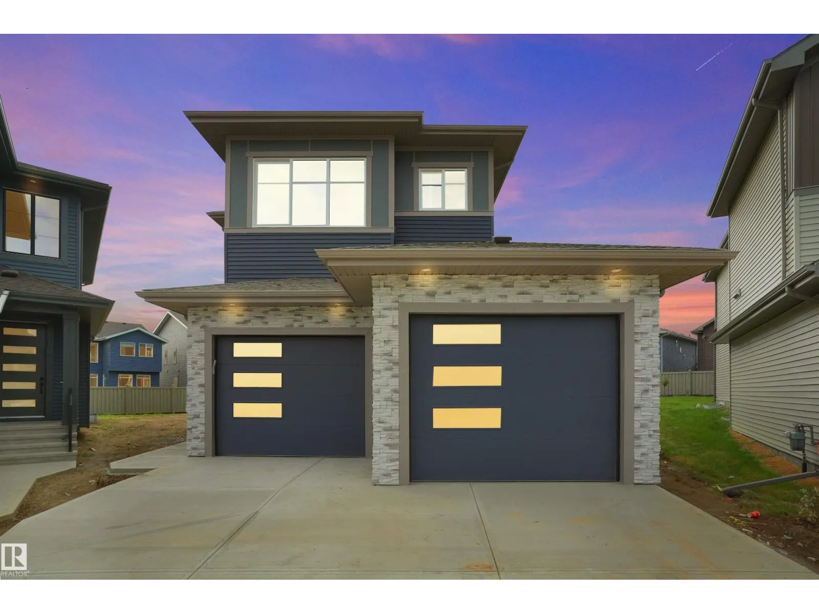 22139 81 AV NW