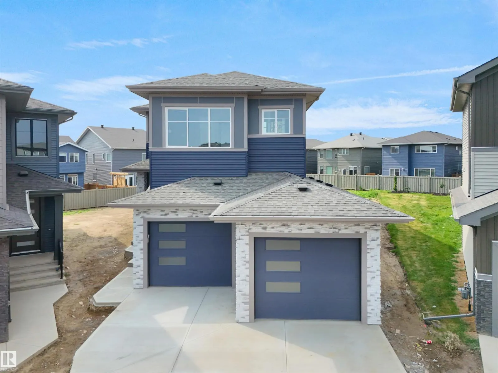 22139 81 AV NW