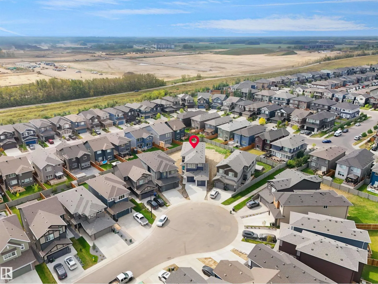 22139 81 AV NW