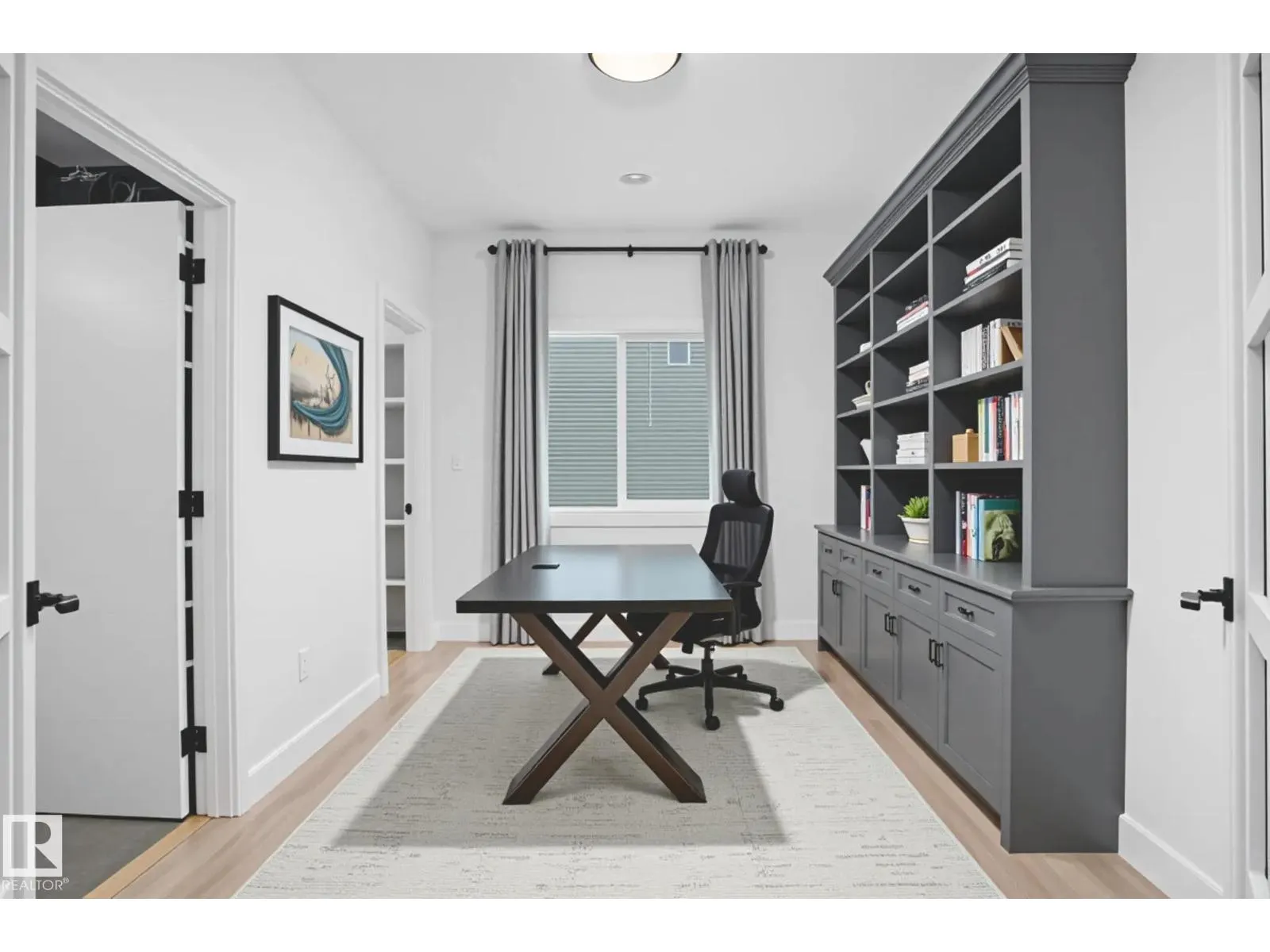 22139 81 AV NW