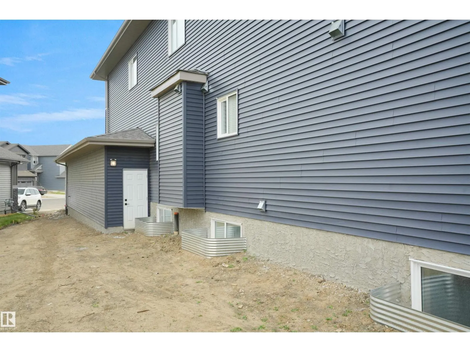 22139 81 AV NW