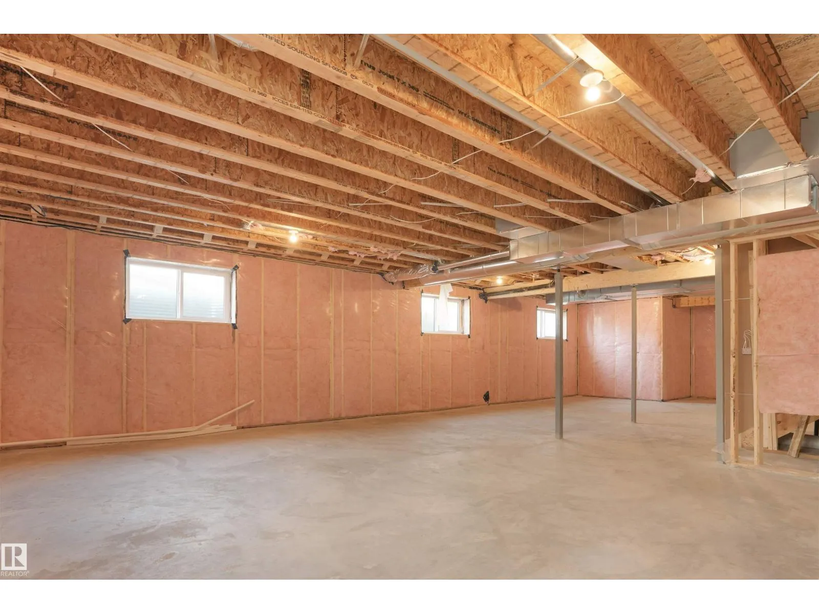 22139 81 AV NW