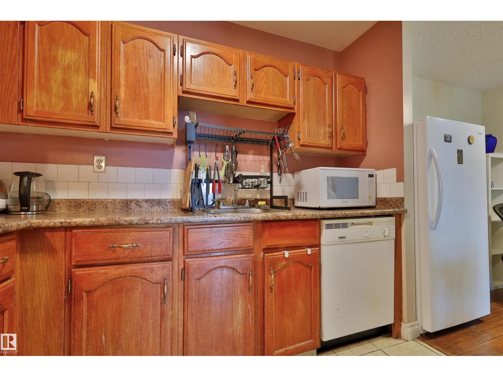 #505 10175 109 ST NW