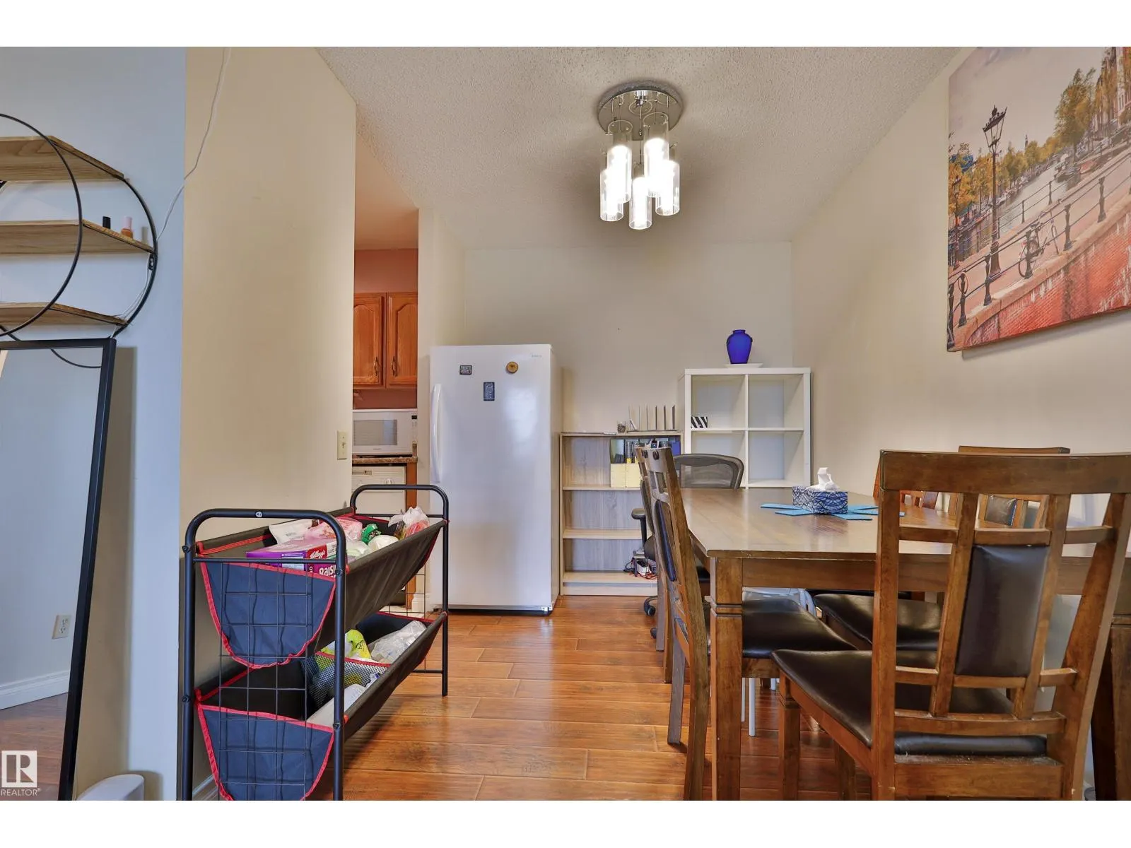 #505 10175 109 ST NW