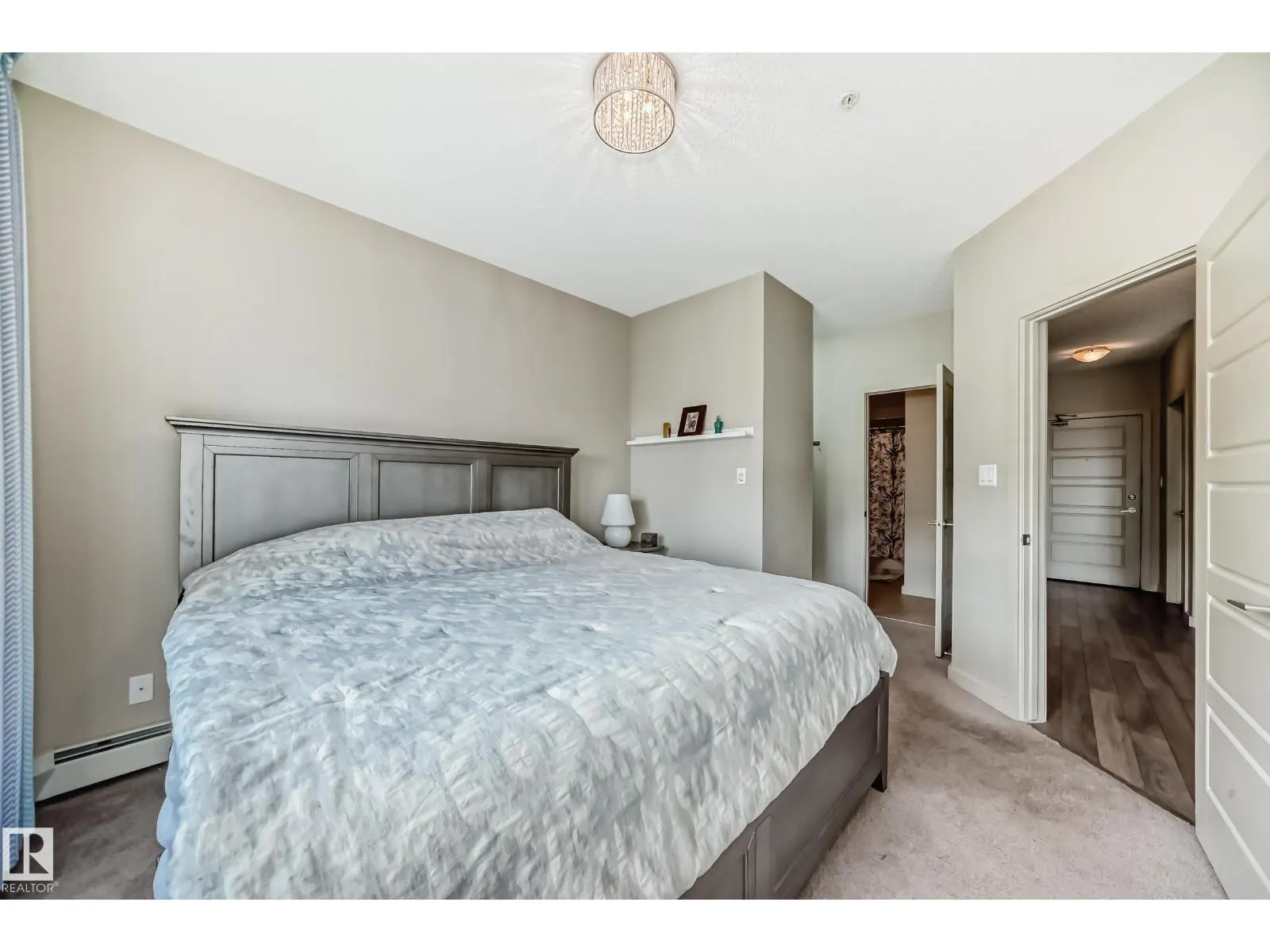 #327 508 Griesbach PR NW
