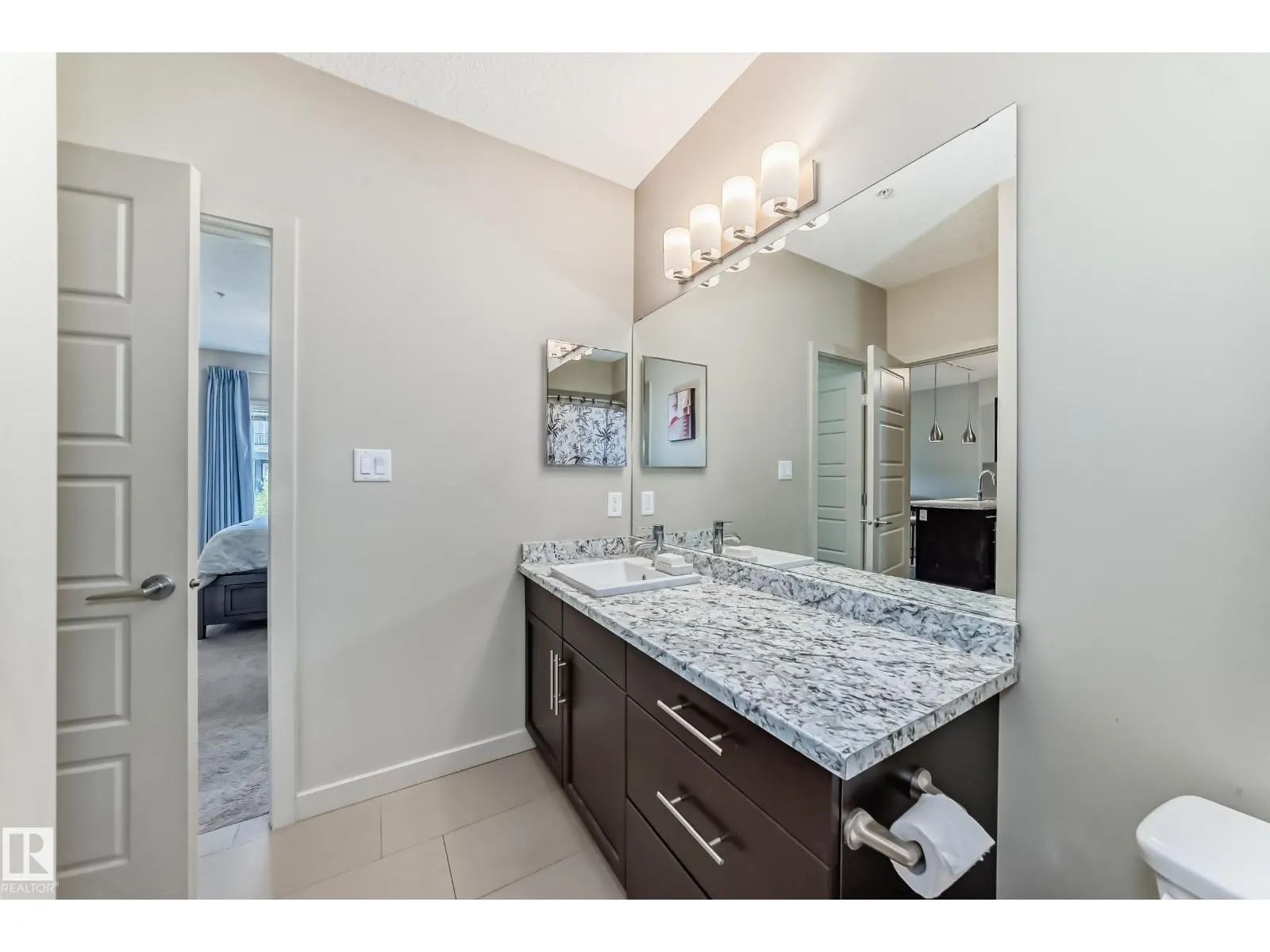 #327 508 Griesbach PR NW