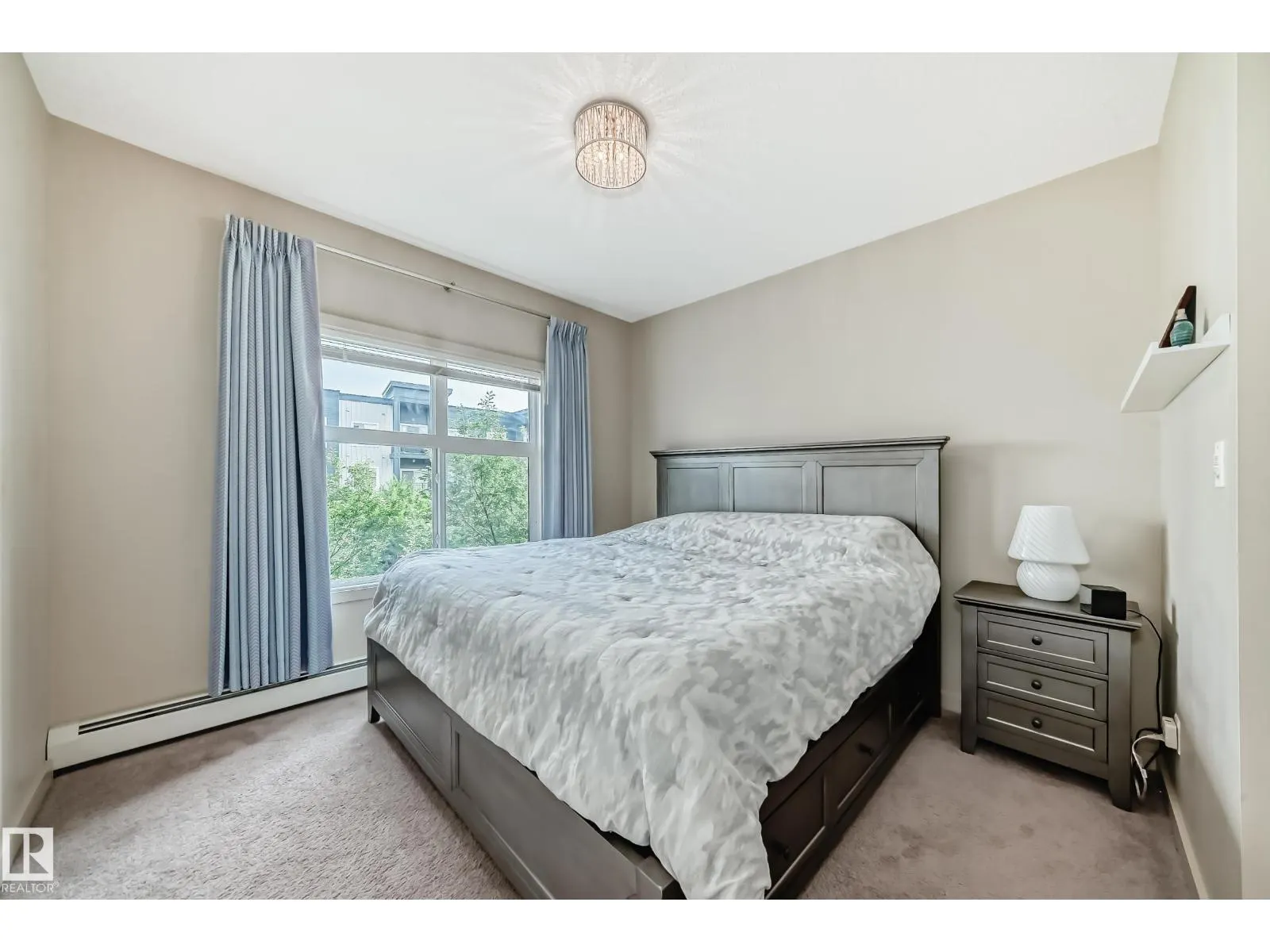 #327 508 Griesbach PR NW