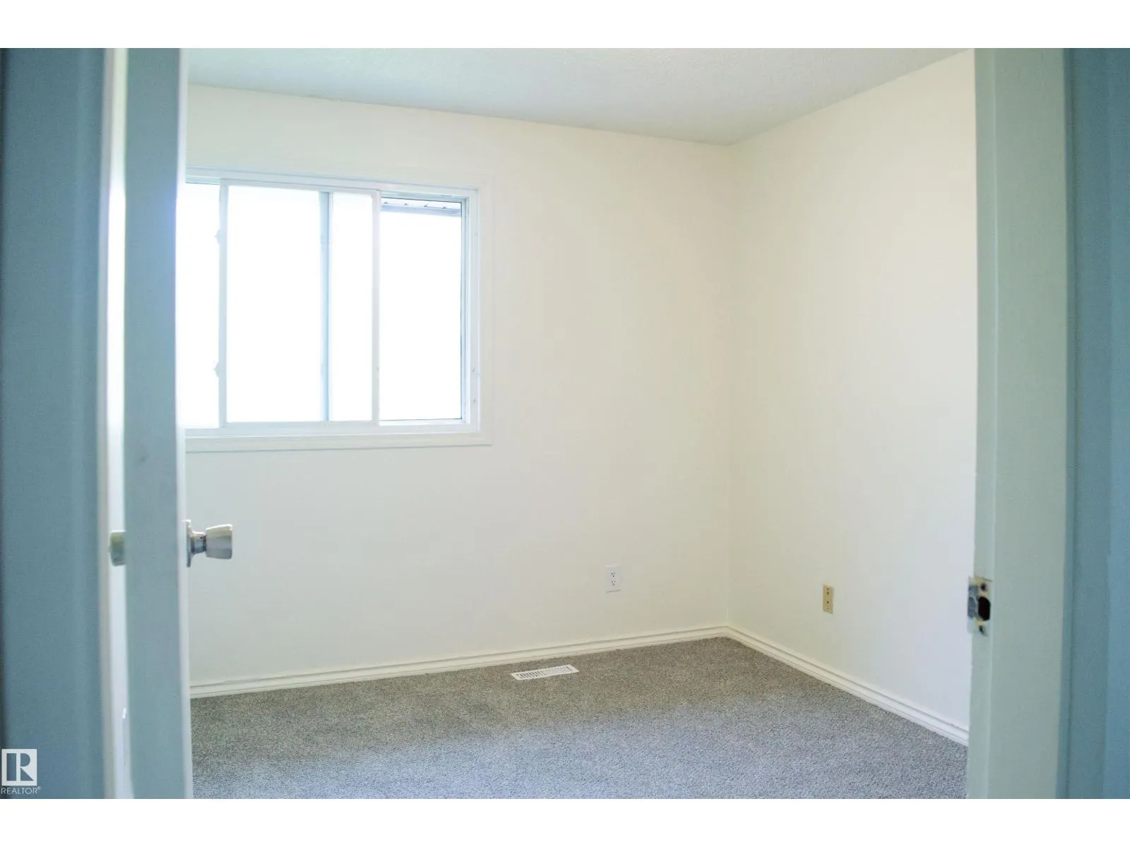 18241 84 AV NW