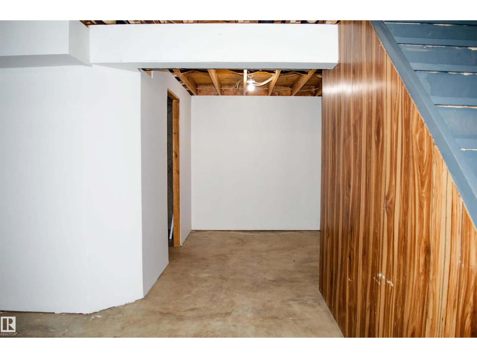 18241 84 AV NW