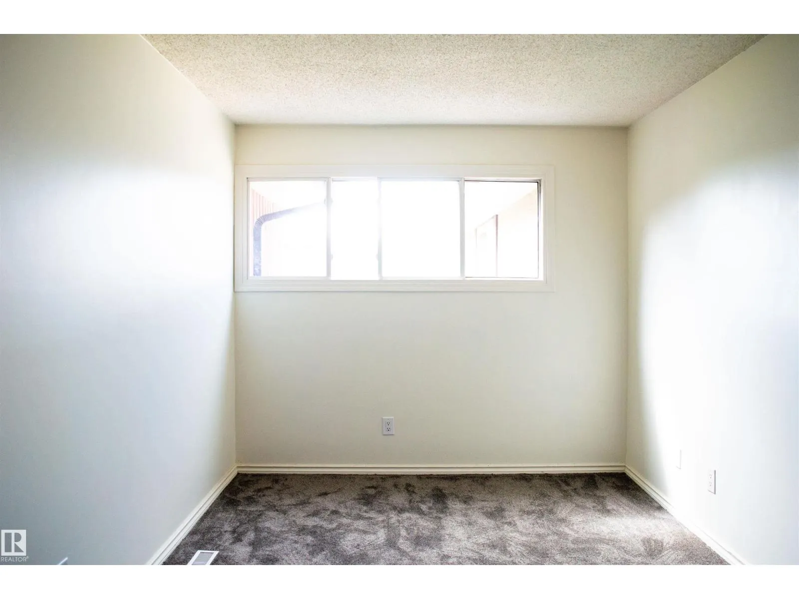 18241 84 AV NW