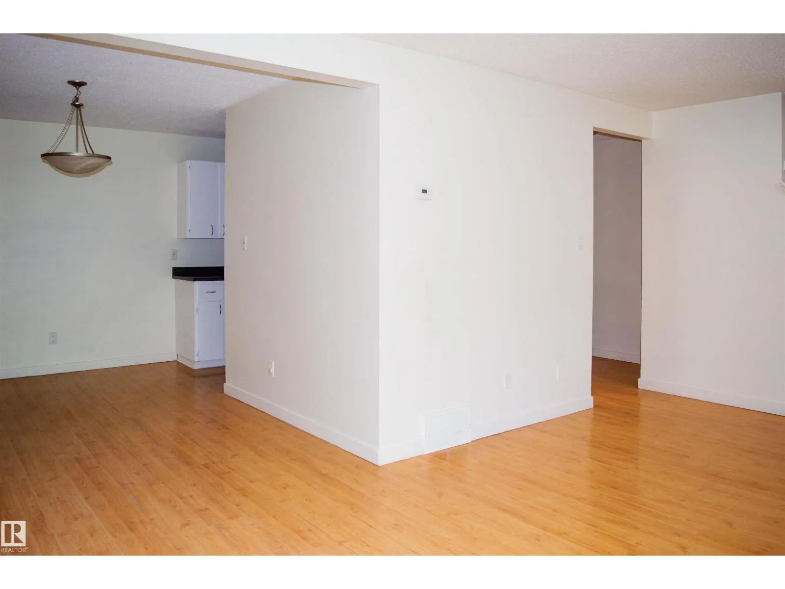 18241 84 AV NW