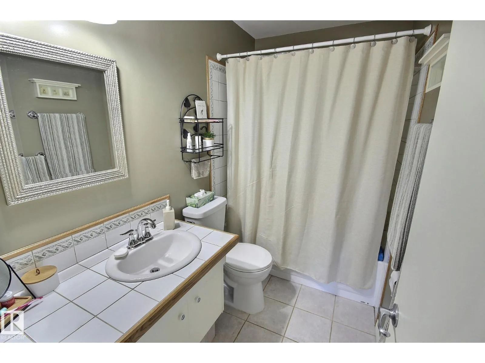 2 WASCANA ST