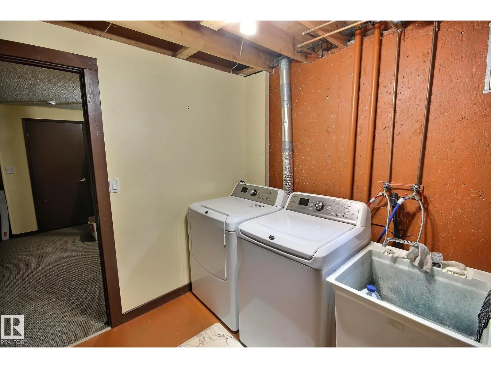 2 WASCANA ST