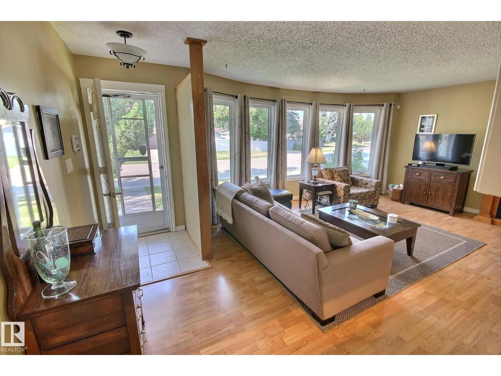 2 WASCANA ST