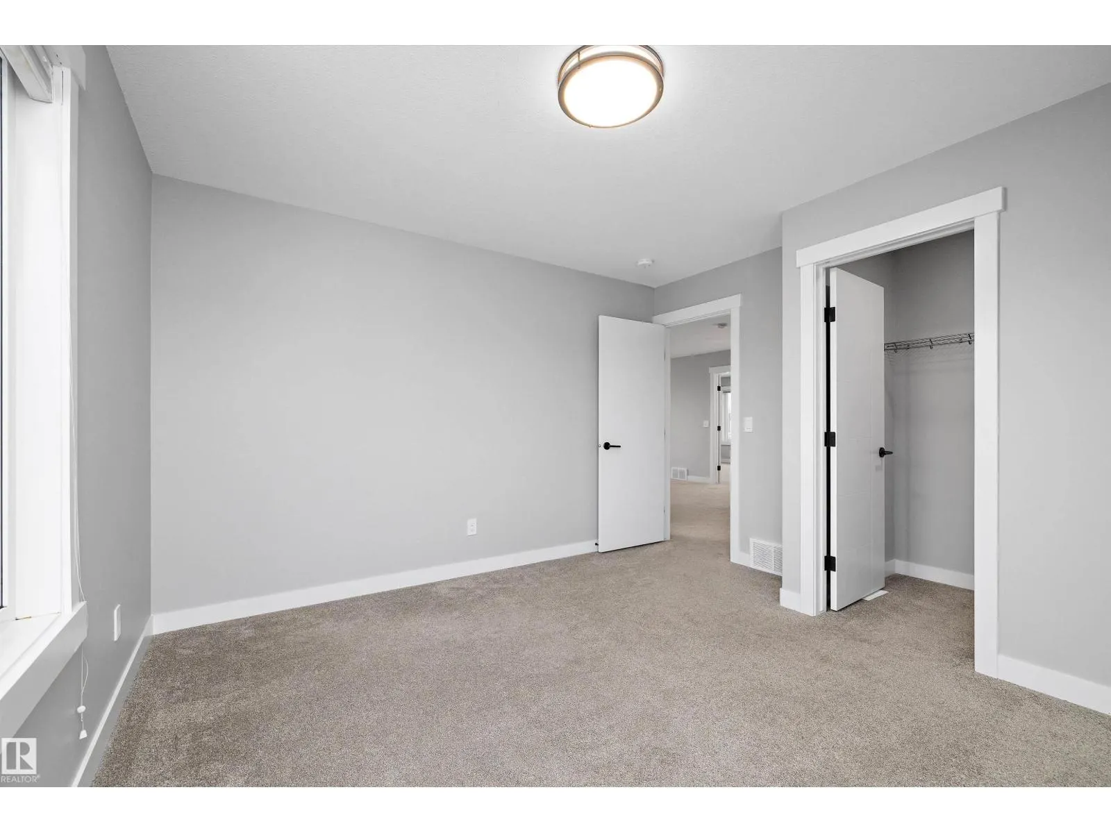 4229 VETERANS WY NW