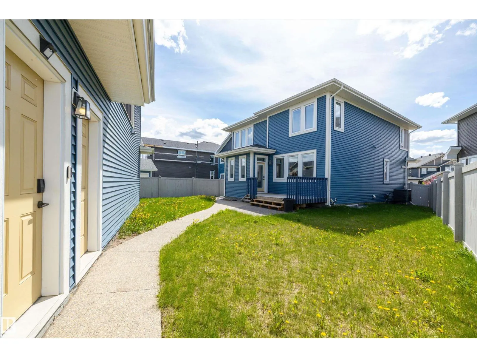 4229 VETERANS WY NW