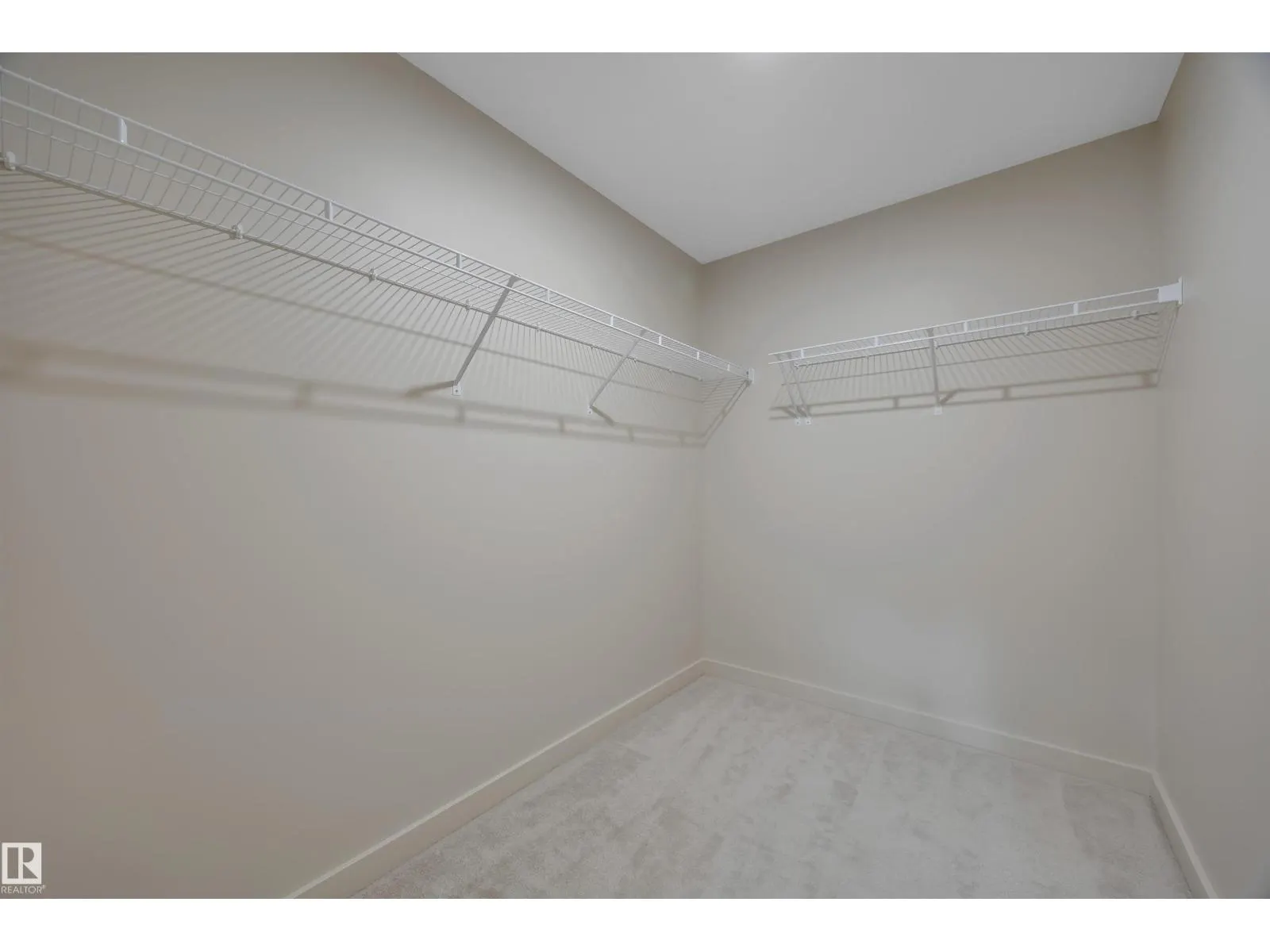 #261 11517 ELLERSLIE RD SW