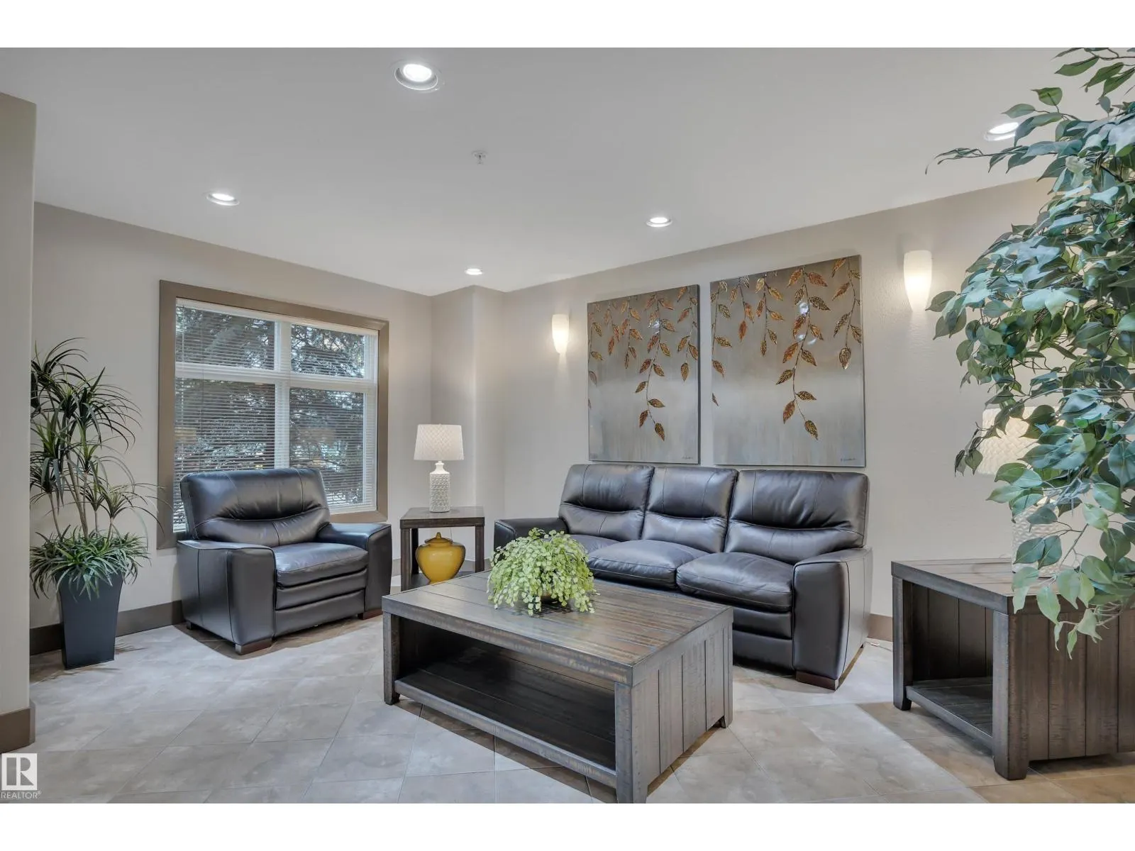 #261 11517 ELLERSLIE RD SW