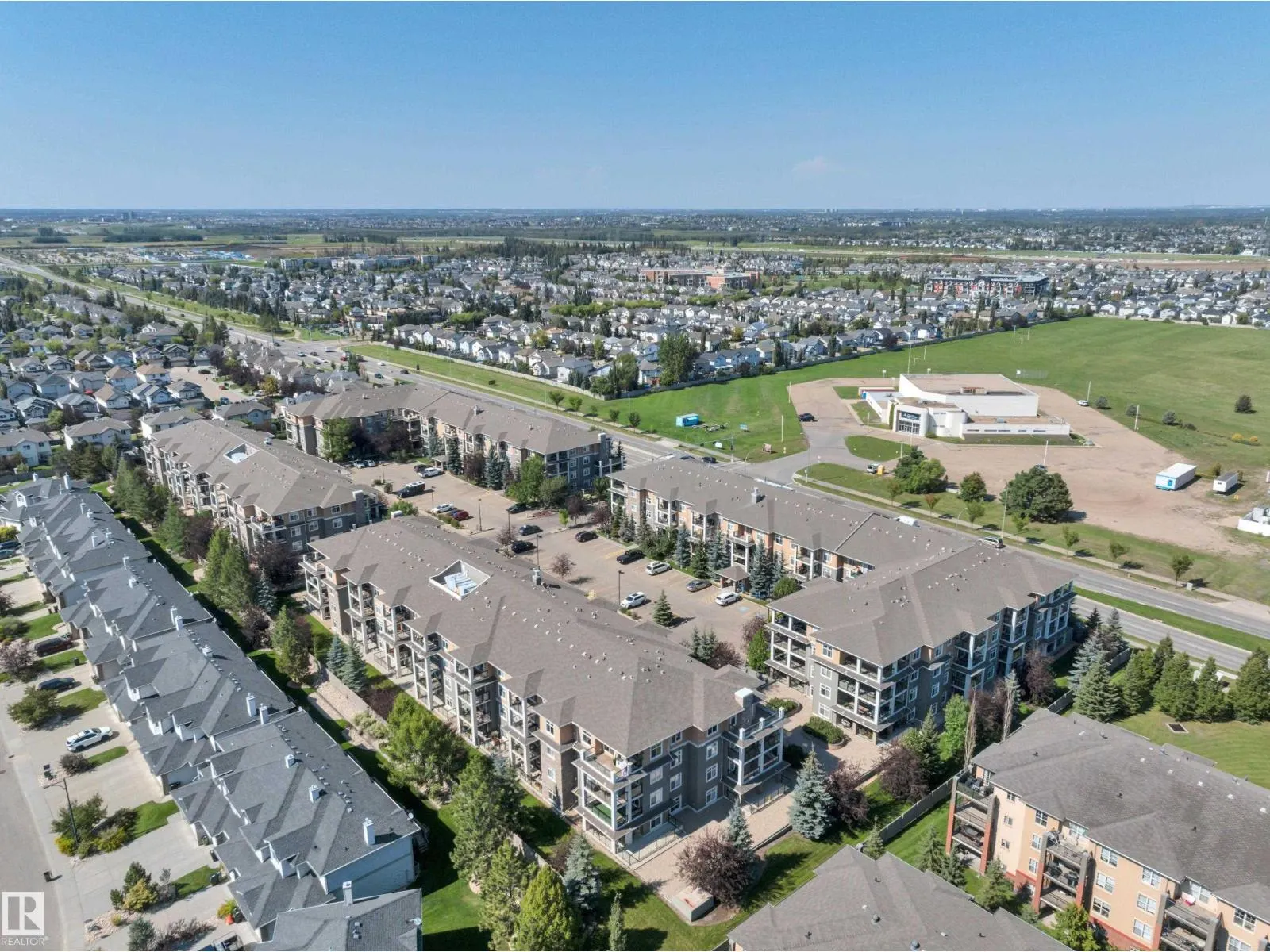 #261 11517 ELLERSLIE RD SW