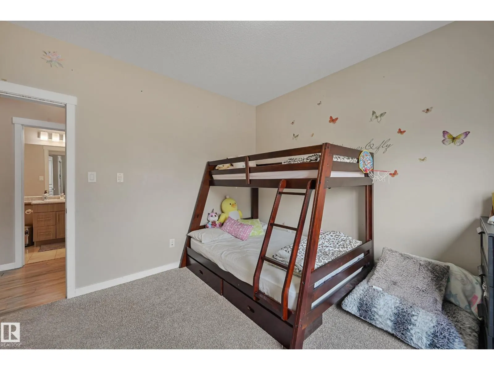 #102 812 WELSH DR SW SW