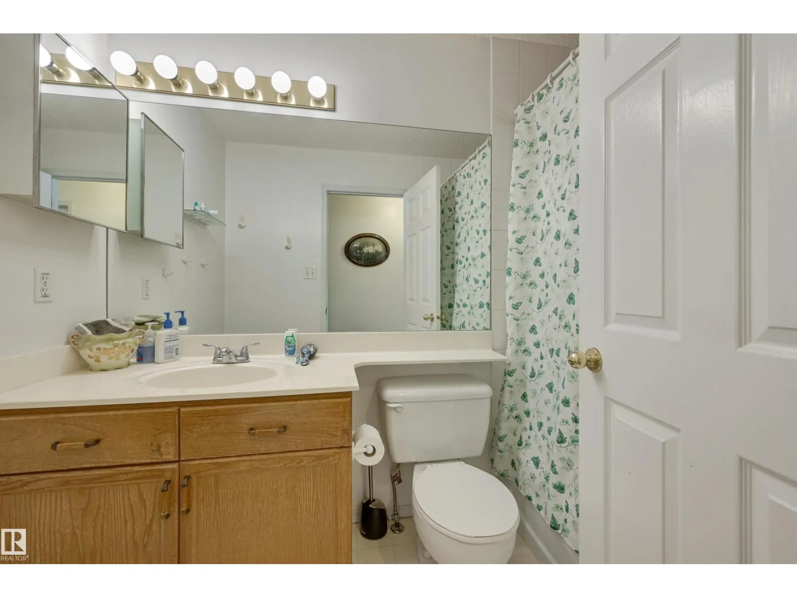 1928 152 AV NW