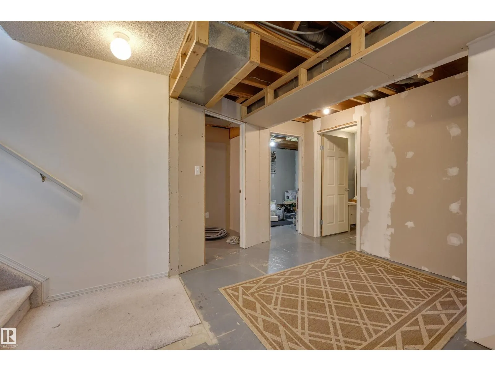 1928 152 AV NW