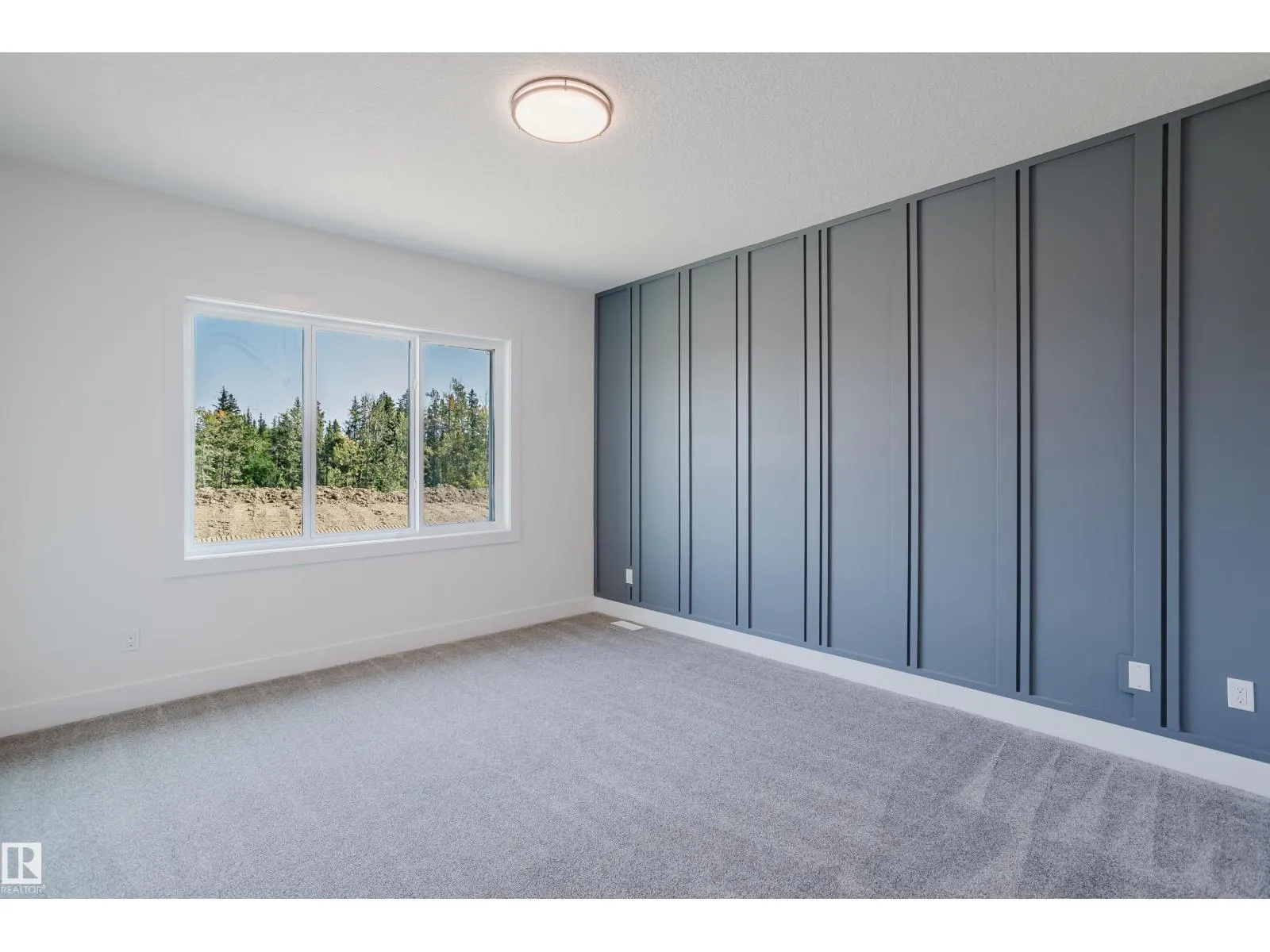 51 RENWYCK PL