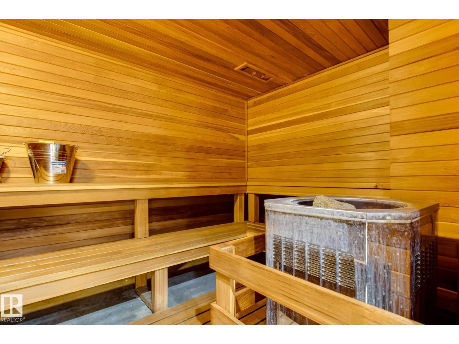 #304 10130 114 ST NW